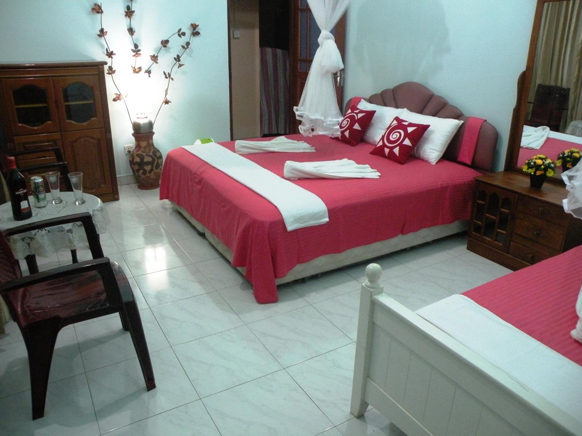Henderson Airport Residence Negombo Pokoj fotografie