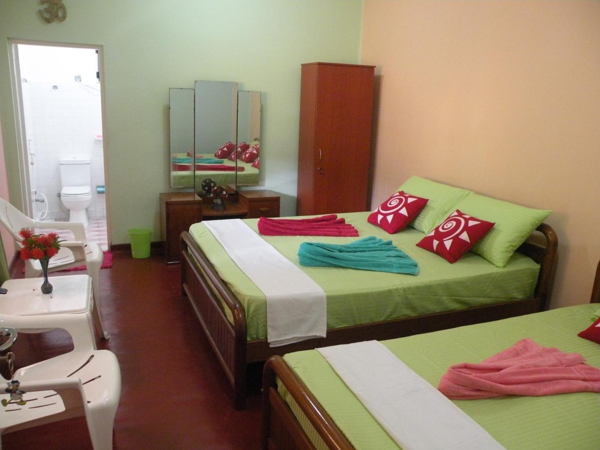 Henderson Airport Residence Negombo Pokoj fotografie
