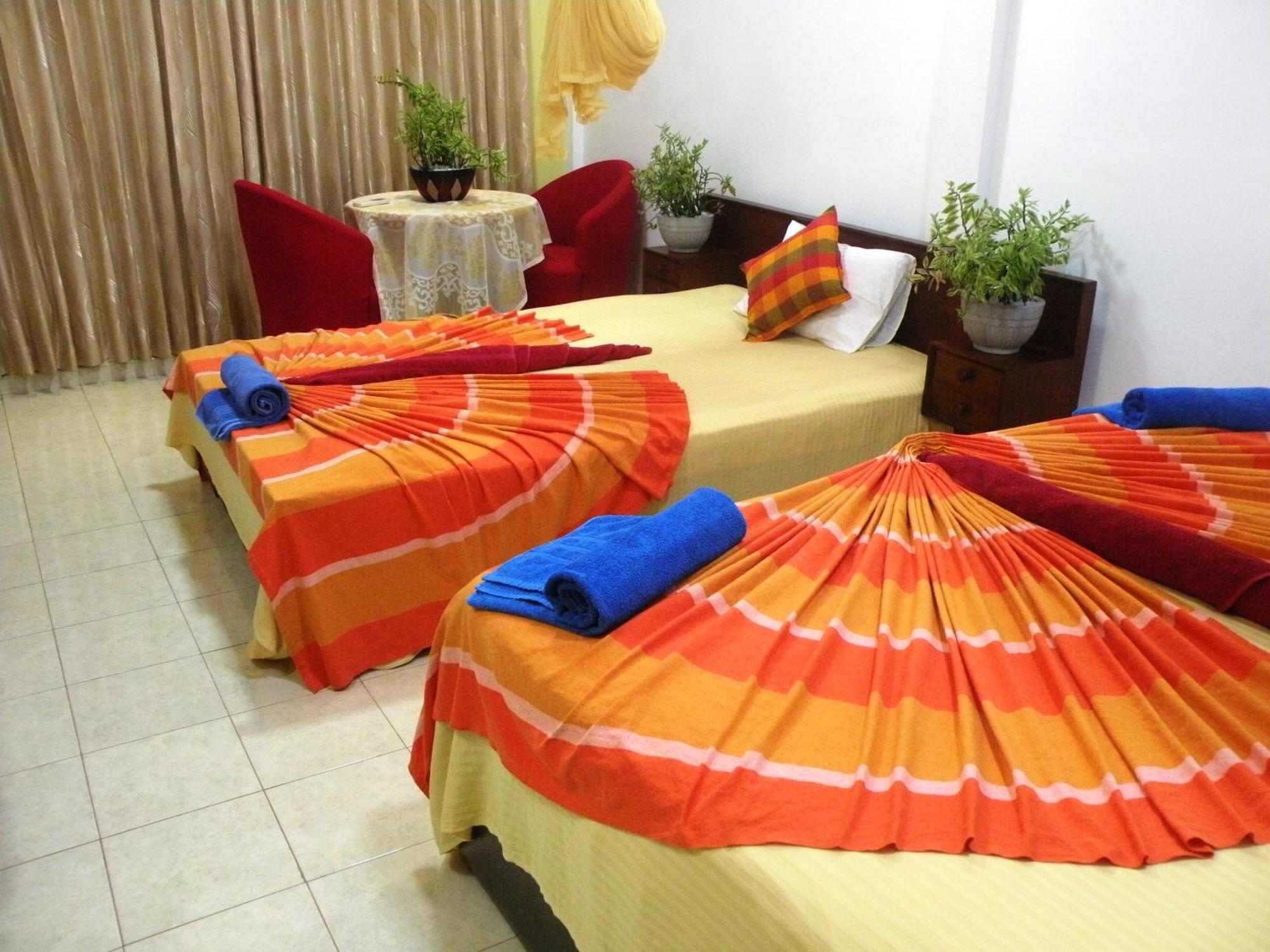 Henderson Airport Residence Negombo Pokoj fotografie